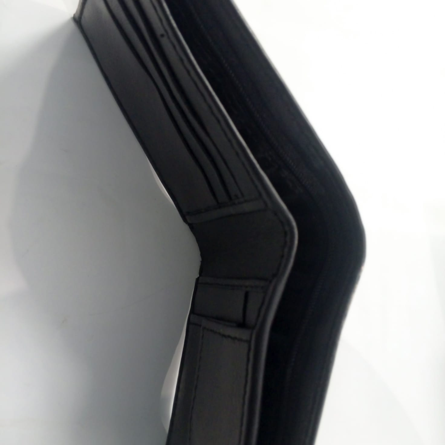 Aura Leather Men's Wallet Design 1