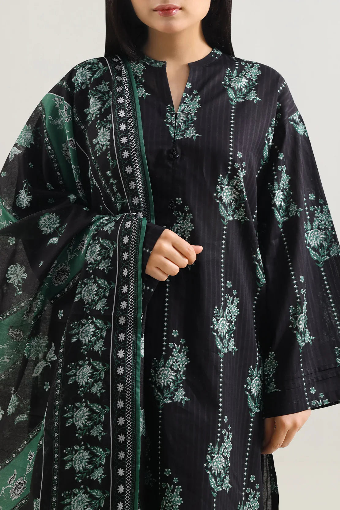 Aura 3-Piece Unstitched Lawn Suit